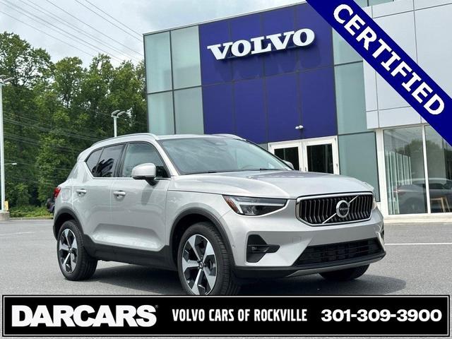 2025 Volvo XC40