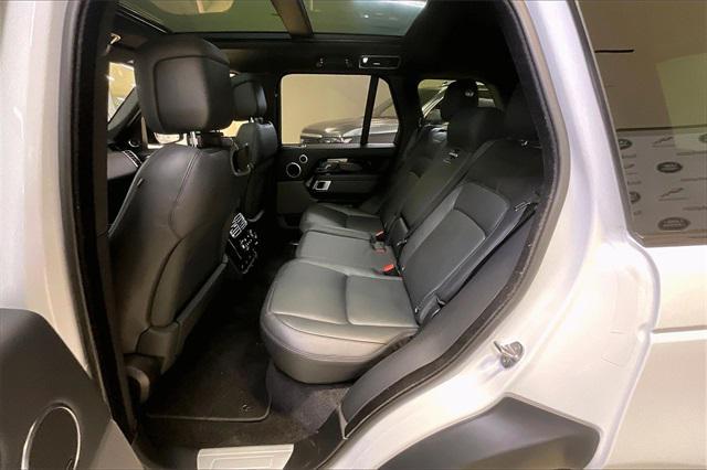 Photo of 2022 Fuji White Land Rover Range Rover
