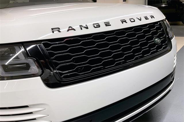 Photo of 2022 Fuji White Land Rover Range Rover