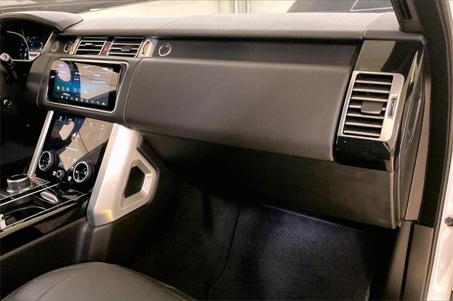 Photo of 2022 Fuji White Land Rover Range Rover