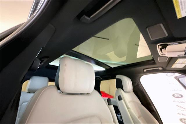Photo of 2022 Santorini Black Metallic Land Rover Range Rover Sport