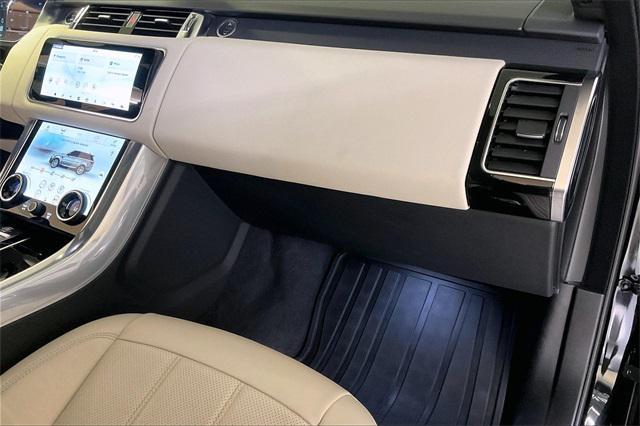 Photo of 2022 Santorini Black Metallic Land Rover Range Rover Sport