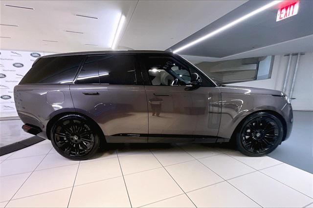 Photo of 2024 Charente Grey Premium Metallic Land Rover Range Rover