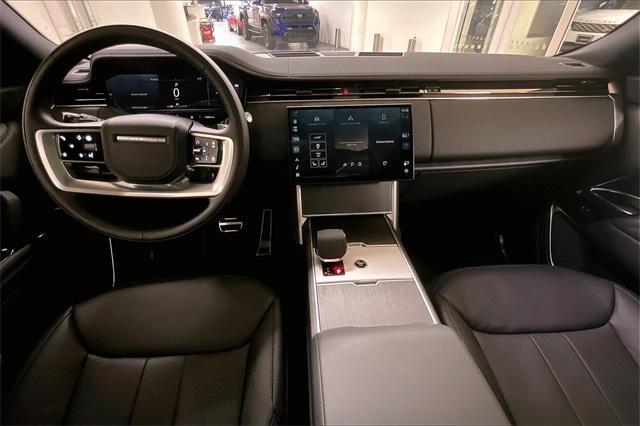 Photo of 2024 Charente Grey Premium Metallic Land Rover Range Rover