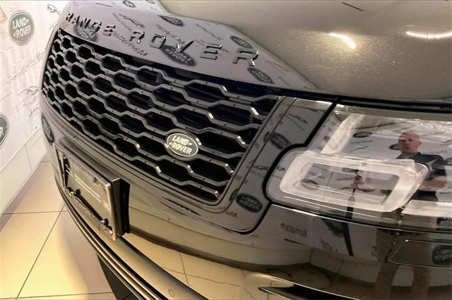 Photo of 2021 Santorini Black Metallic Land Rover Range Rover