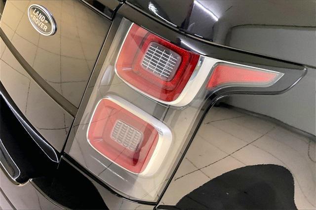 Photo of 2021 Santorini Black Metallic Land Rover Range Rover