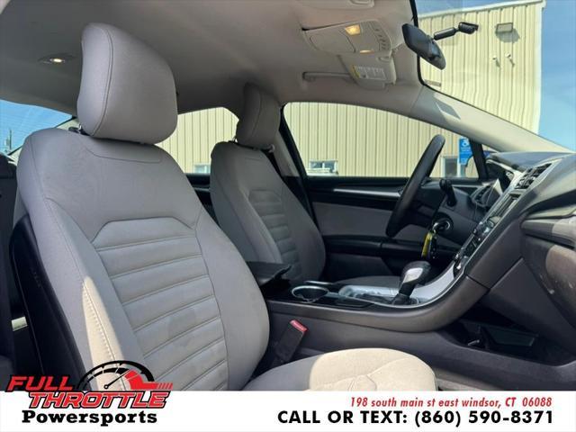 Photo of 2013 Deep Impact Blue Ford Fusion