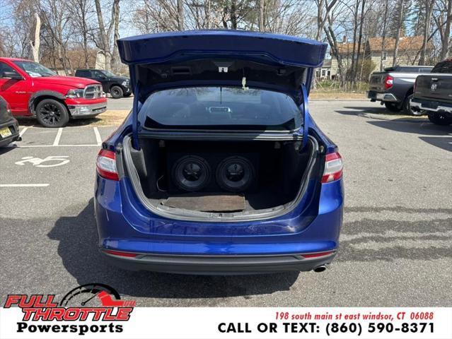 Photo of 2013 Deep Impact Blue Ford Fusion