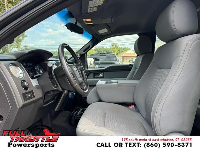 Photo of 2014 Oxford White Ford F-150