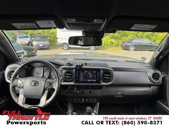 Photo of 2018 Magnetic Gray Metallic Toyota Tacoma