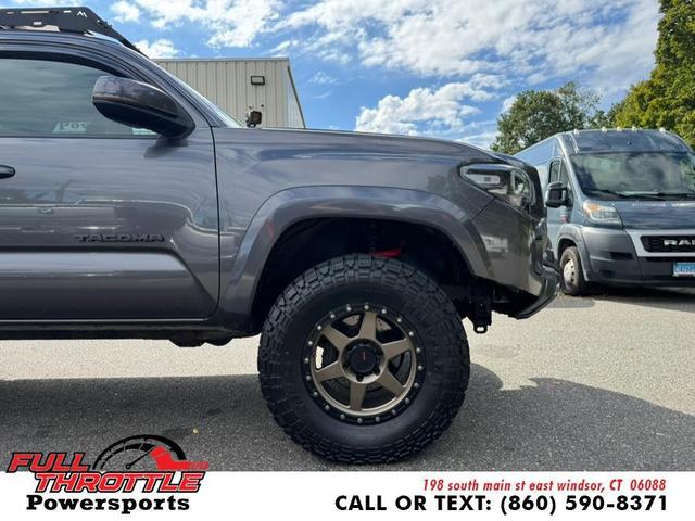 Photo of 2018 Magnetic Gray Metallic Toyota Tacoma
