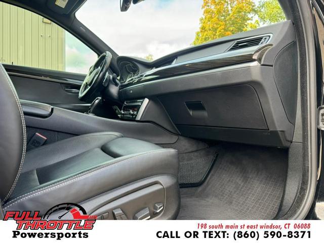 Photo of 2016 Black Sapphire Metallic BMW 550 Gran Turismo
