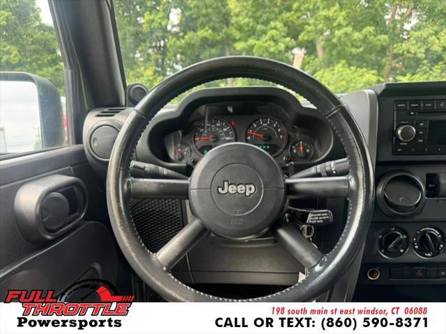 Photo of 2007 Jeep Green Metallic Clearcoat/Black Hard Top Jeep Wrangler