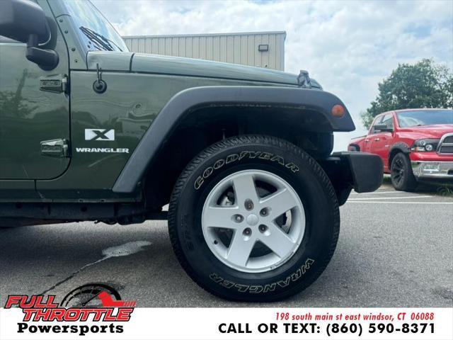Photo of 2007 Jeep Green Metallic Clearcoat/Black Hard Top Jeep Wrangler