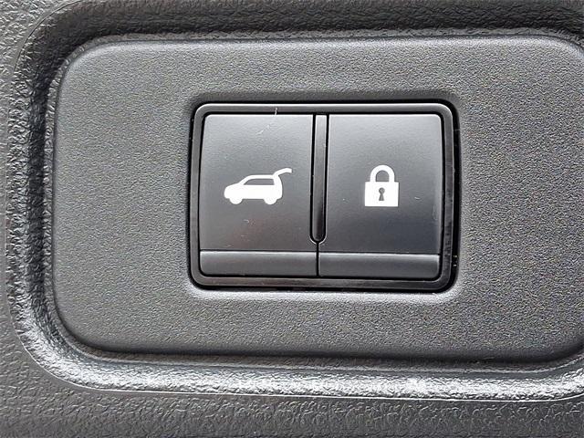 Photo of 2023 Black Nissan Pathfinder