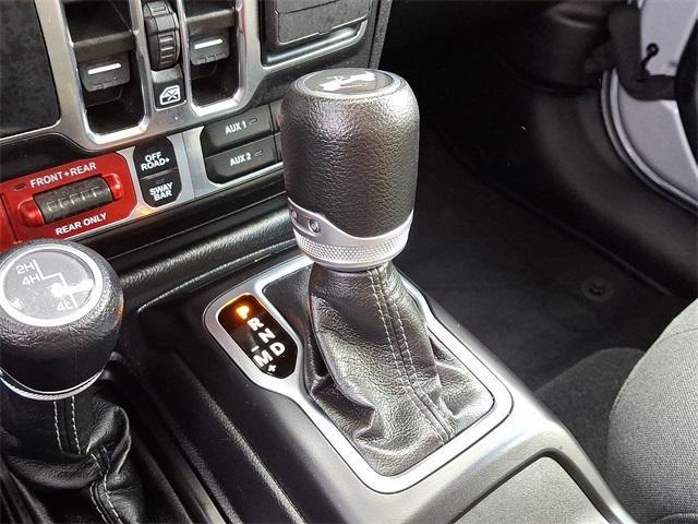 Photo of 2024 Silver Zynith Clearcoat Jeep Wrangler