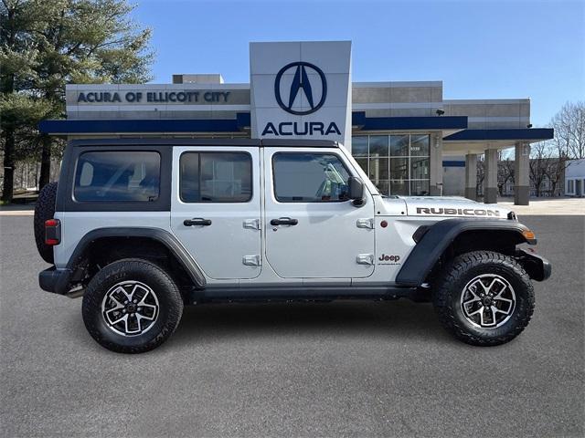 Photo of 2024 Silver Zynith Clearcoat Jeep Wrangler