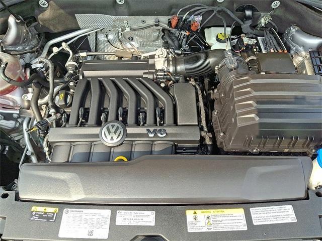 Photo of 2022 Pyrite Silver Metallic Volkswagen Atlas
