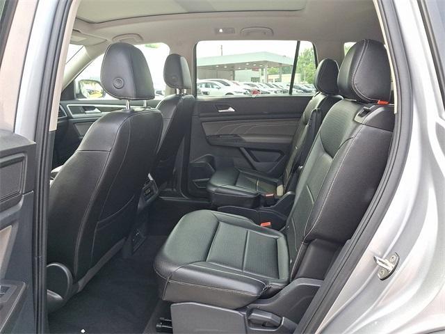 Photo of 2022 Pyrite Silver Metallic Volkswagen Atlas