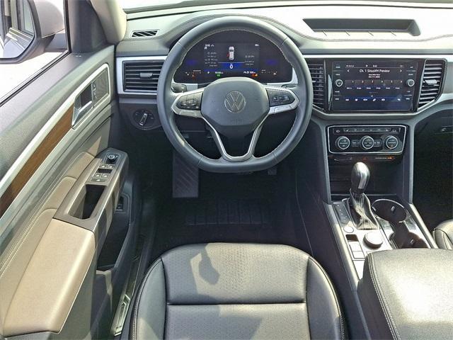 Photo of 2022 Pyrite Silver Metallic Volkswagen Atlas