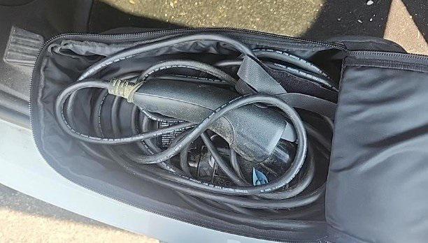 Photo of 2022 Bright White Clearcoat Chrysler Pacifica Hybrid