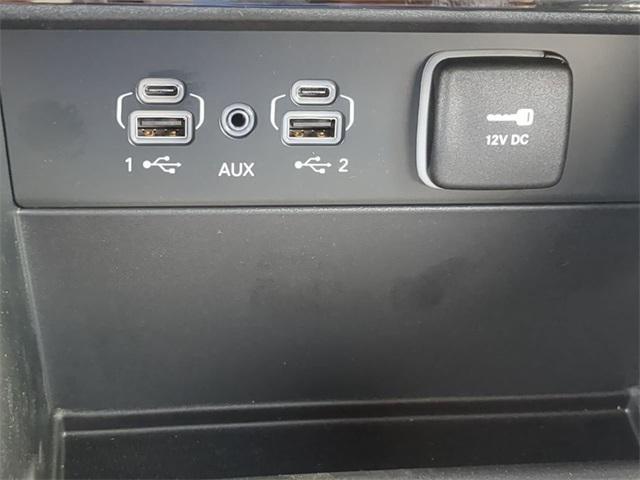 Photo of 2025 Bright White Clearcoat Jeep Grand Cherokee L