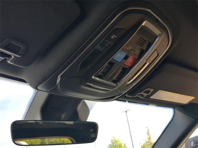 Photo of 2025 Bright White Clearcoat Jeep Grand Cherokee L