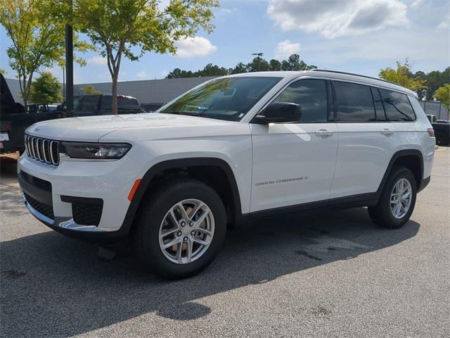 Photo of 2025 Bright White Clearcoat Jeep Grand Cherokee L