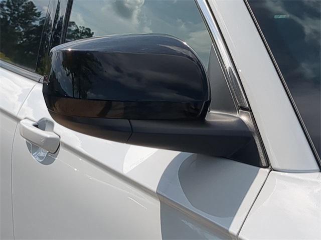 Photo of 2025 Bright White Clearcoat Jeep Grand Cherokee L