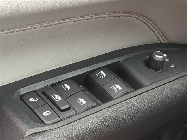 Photo of 2022 Sting-Gray Clearcoat Jeep Compass