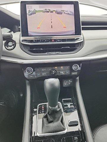 Photo of 2023 Diamond Black Crystal Pearlcoat Jeep Compass