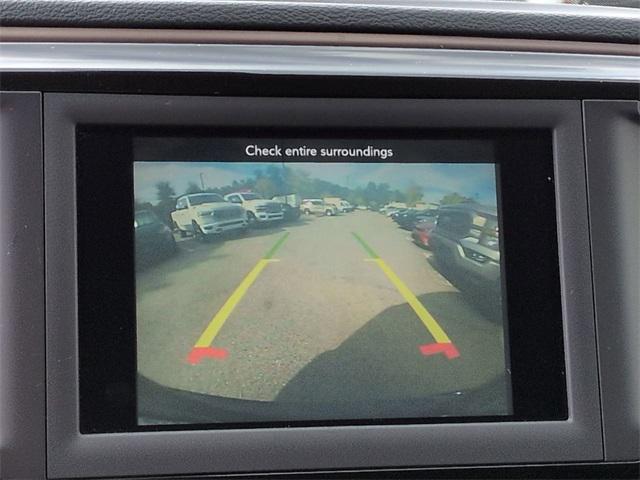Photo of 2021 Granite Crystal Metallic Clearcoat Chrysler Voyager