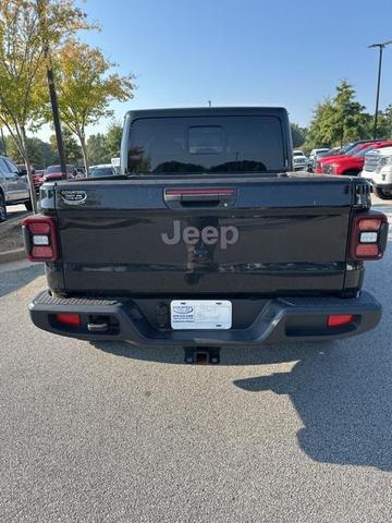 Photo of 2022 Black Clearcoat Jeep Gladiator