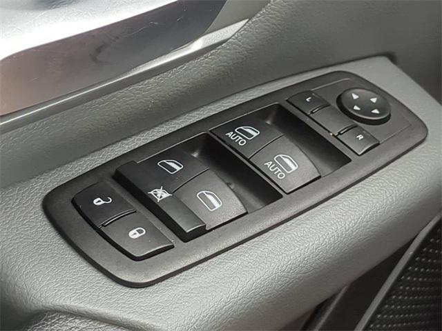 Photo of 2022 Bright White Clearcoat RAM 1500