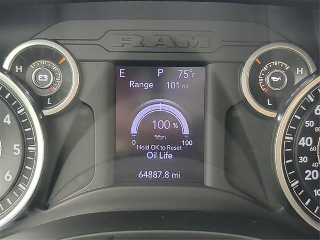 Photo of 2022 Bright White Clearcoat RAM 1500
