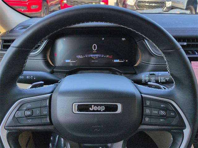 Photo of 2021 Diamond Black Crystal Pearlcoat Jeep Grand Cherokee L