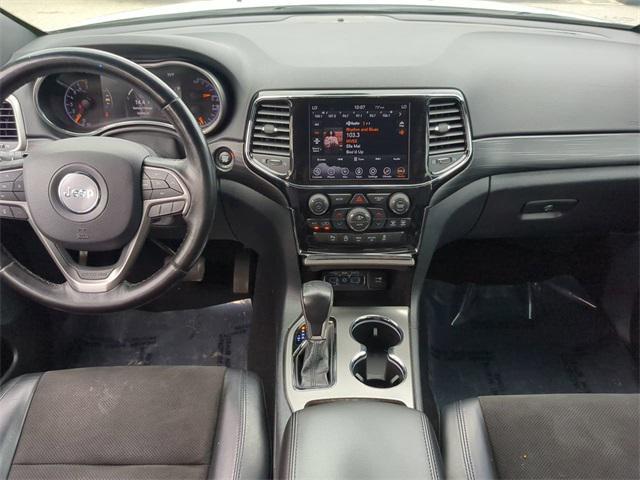 Photo of 2020 Bright White Clearcoat Jeep Grand Cherokee