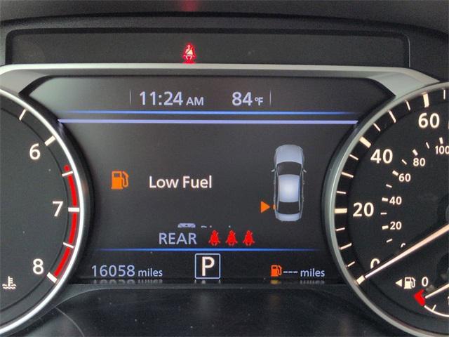 Photo of 2024 Pearl White Tricoat Nissan Altima