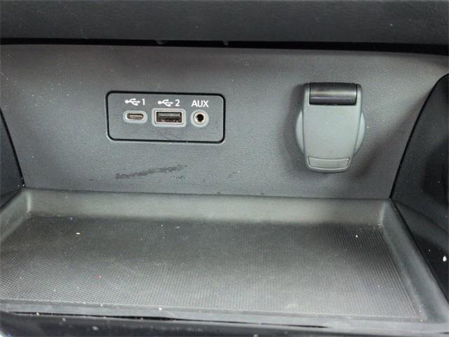 Photo of 2024 Pearl White Tricoat Nissan Altima