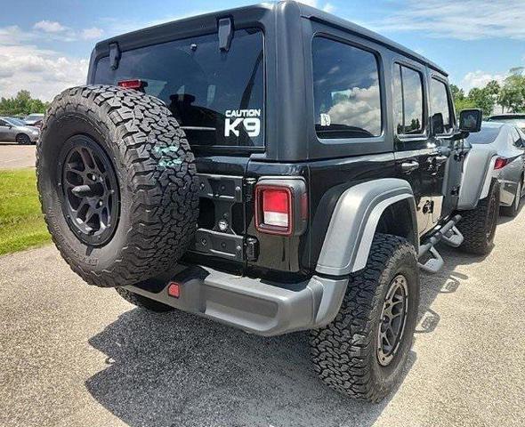 Photo of 2023 Black Clearcoat Jeep Wrangler