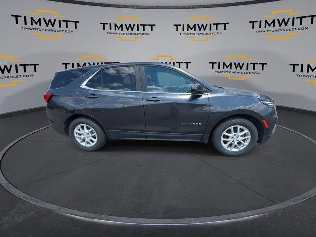 Photo of 2023 Iron Gray Metallic Chevrolet Equinox