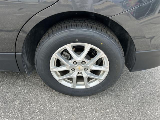 Photo of 2023 Iron Gray Metallic Chevrolet Equinox