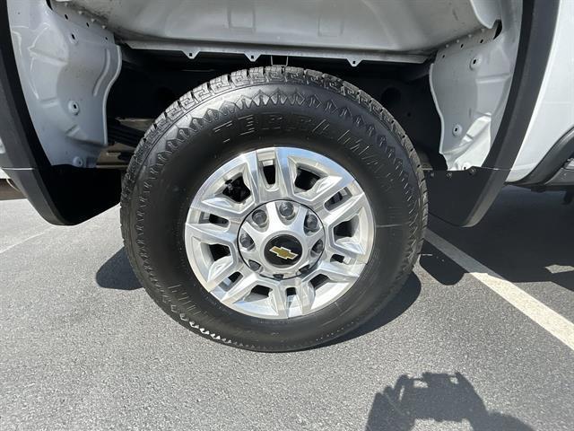 Photo of 2024 Summit White Chevrolet Silverado 2500