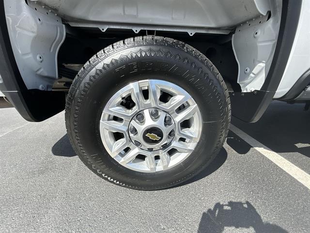 Photo of 2024 Summit White Chevrolet Silverado 2500