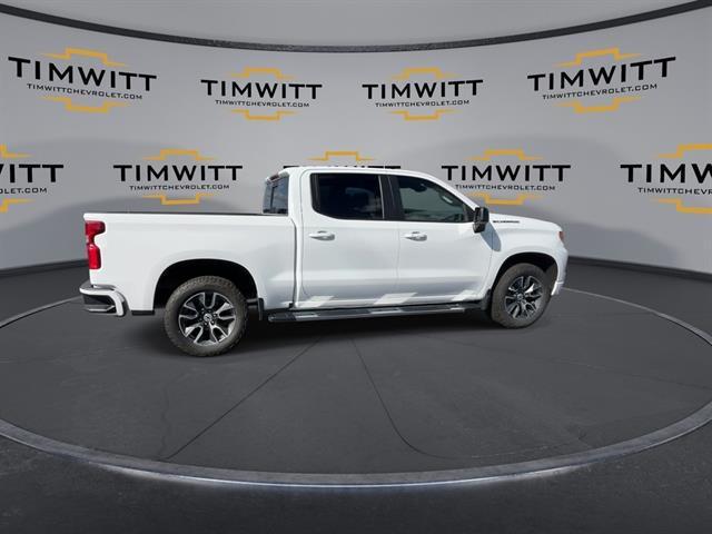 Photo of 2022 Summit White Chevrolet Silverado 1500