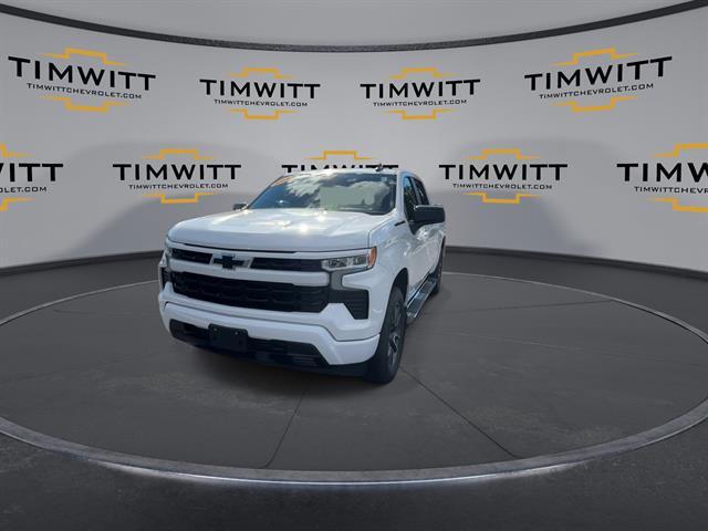 Photo of 2022 Summit White Chevrolet Silverado 1500