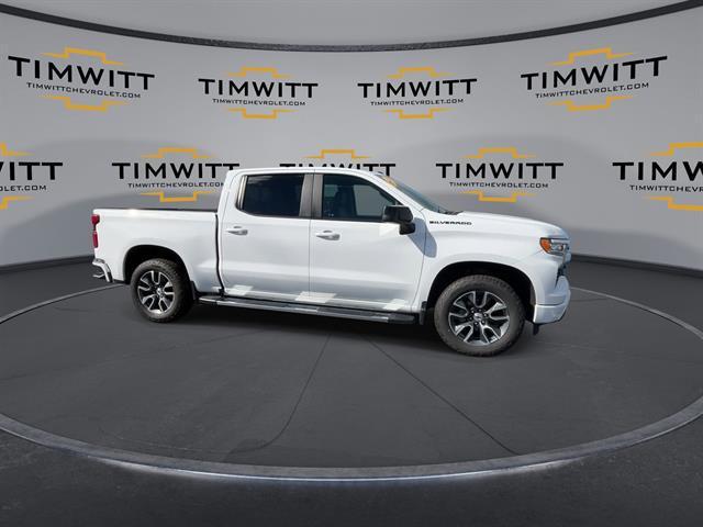 Photo of 2022 Summit White Chevrolet Silverado 1500