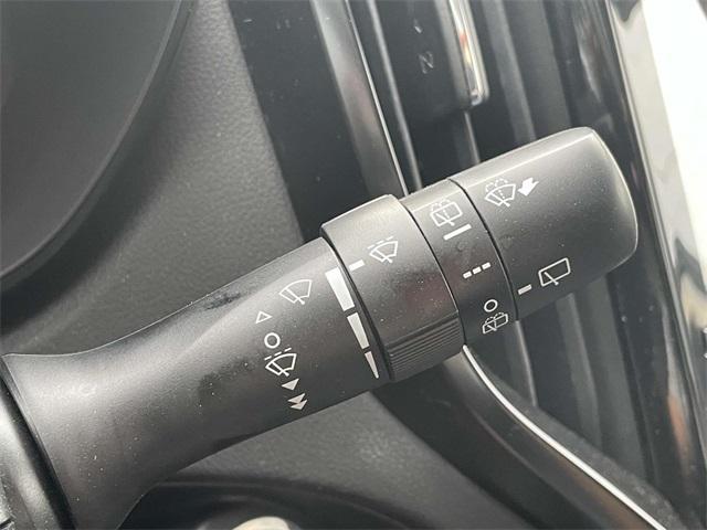 Photo of 2022 Crystal Black Silica Subaru Ascent