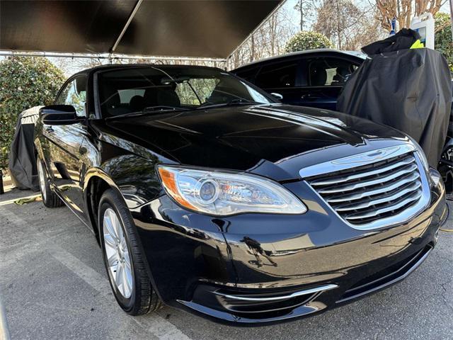 2013 Chrysler 200