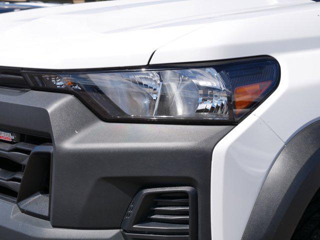 Photo of 2023 Summit White Chevrolet Colorado